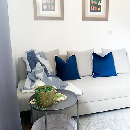 M&m Apartament Seeg